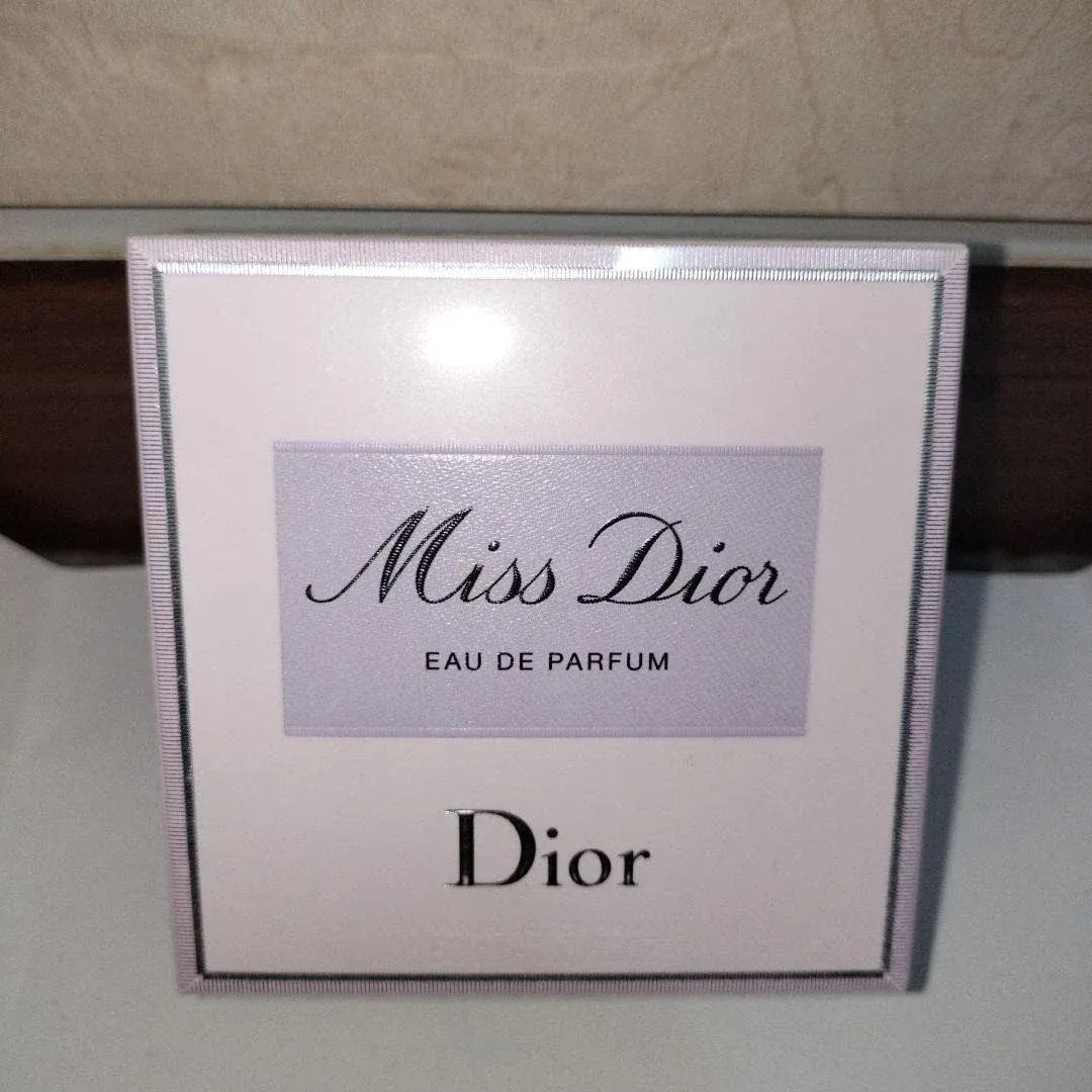 CHRISTIAN DIOR MISS DIOR Eau de Parfum Spray 50mL/1.7oz Perfume Fragrance Sealed